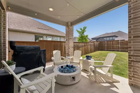 Exterior - 2824 Eccleston St, Celina, TX 75009 photo 2 of 6