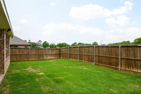 Exterior - 300 Bronco Dr, Pilot Point, TX 76258 photo 6 of 6