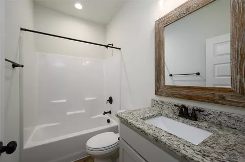Bath - 300 Bronco Dr, Pilot Point, TX 76258 photo 4 of 4