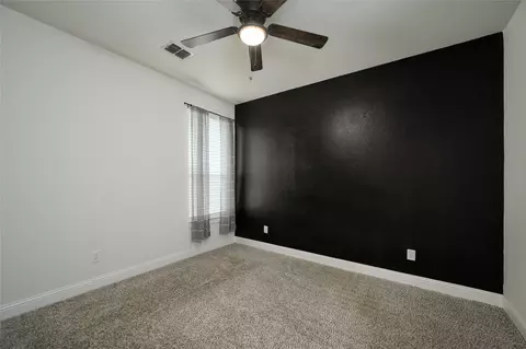 Bedroom - 300 Bronco Dr, Pilot Point, TX 76258 photo 4 of 5