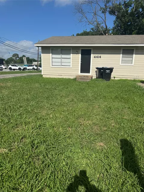 4414 Roberts St, Greenville, TX 75401