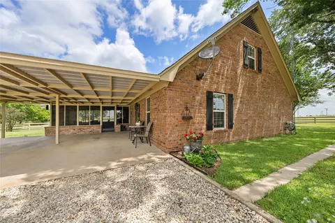 Exterior - 443 Rost Rd, Mcgregor, TX 76657 photo 5 of 14