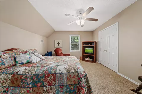 Bedroom - 443 Rost Rd, Mcgregor, TX 76657 photo 4 of 5