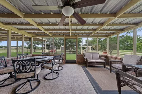 Exterior - 443 Rost Rd, Mcgregor, TX 76657 photo 7 of 14