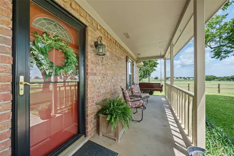 Exterior - 443 Rost Rd, Mcgregor, TX 76657 photo 2 of 14