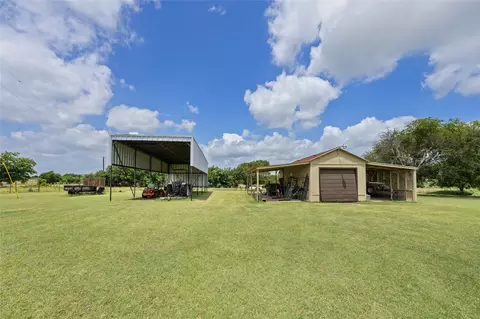 Exterior - 443 Rost Rd, Mcgregor, TX 76657 photo 13 of 14