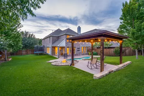 500 Castlewood Dr, Mckinney, TX 75071
