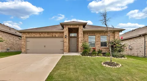 8413 Wildwest Dr, Fort Worth, TX 76131