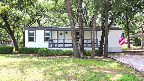 2008 Dorothy Dr, Burleson, TX 76028