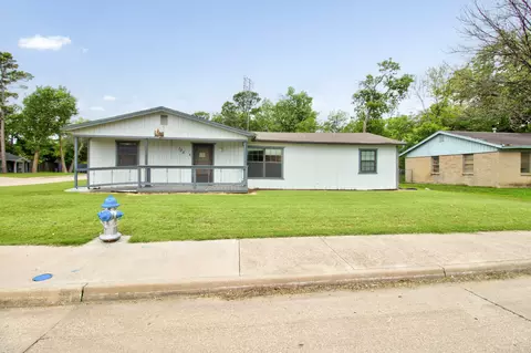 105 E Park St, Little Elm, TX 75068