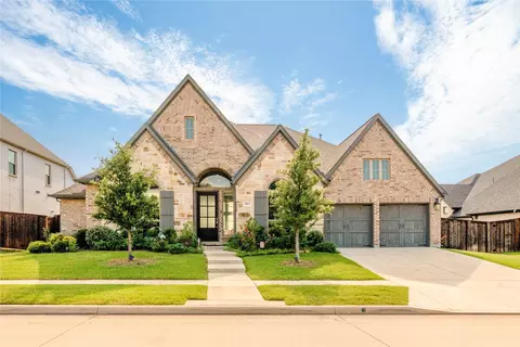7013 Salmon Springs Dr, Argyle, TX 76226