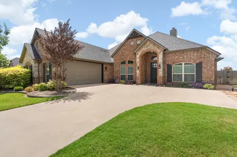 108 Odonna Dr, Waxahachie, TX 75165