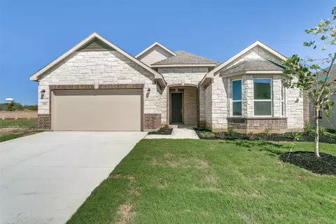 126 Hudson Ln, Justin, TX 76247