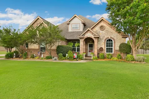 8000 Rodeo Dr, Denton, TX 76208