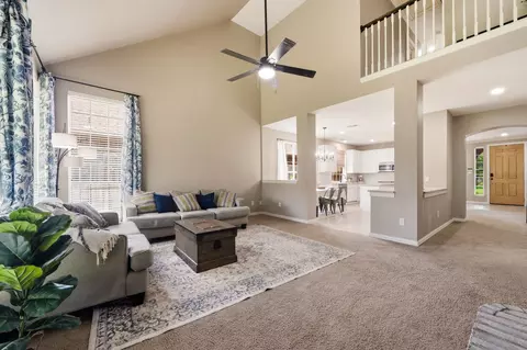 9113 Chardin Park Dr, Fort Worth, TX 76244