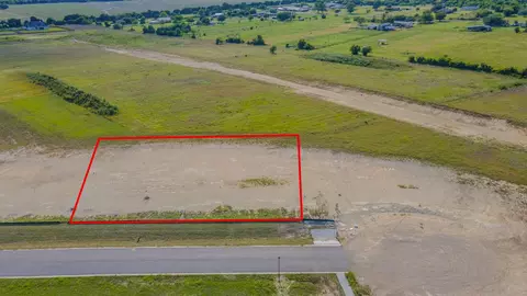 200 Lakeside Lndg, Lorena, TX 76655