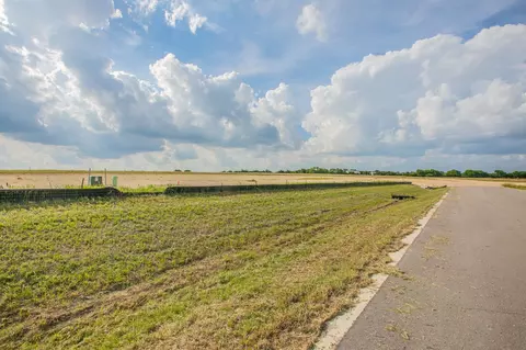 200 Lakeside Lndg, Lorena, TX 76655 photo 4