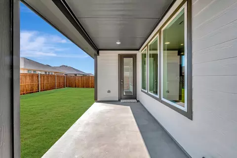 Exterior - 1728 Nesting Robin Ln, Krum, TX 76249 photo 2 of 2