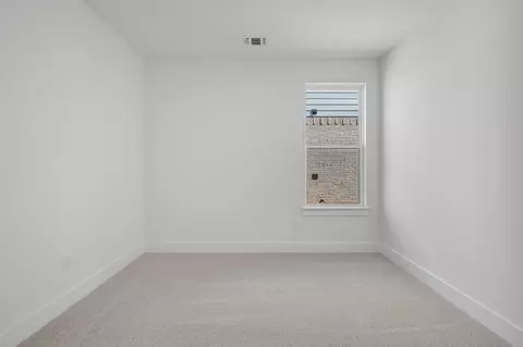 Bedroom - 1728 Nesting Robin Ln, Krum, TX 76249 photo 5 of 6