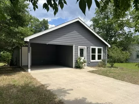 Exterior - 1204 Craddock St, Commerce, TX 75428 photo 2 of 3