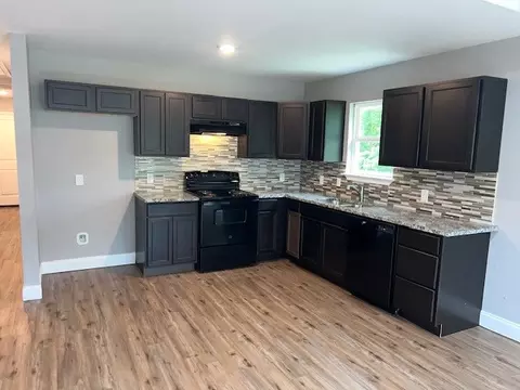 Kitchen - 1204 Craddock St, Commerce, TX 75428 photo 2 of 2