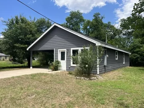 Exterior - 1204 Craddock St, Commerce, TX 75428 photo 3 of 3