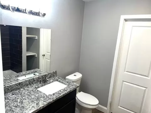 Bath - 1204 Craddock St, Commerce, TX 75428 photo 3 of 4