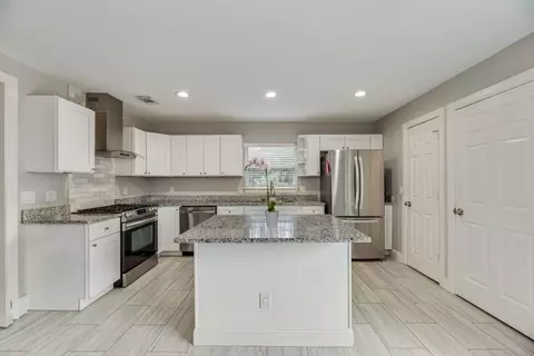 6742 Hialeah Dr, Dallas, TX 75214