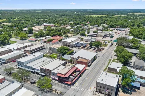 View/Area - 128 N Pecan St, Hico, TX 76457 photo 1 of 2