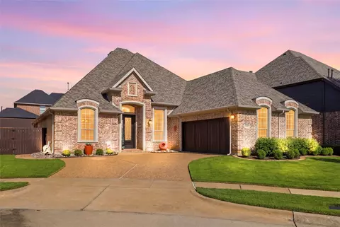 5931 Crescent Ln, Colleyville, TX 76034