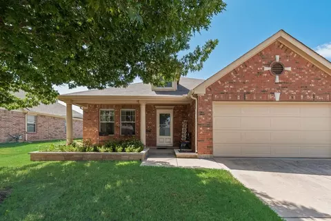 13708 Trail Break Dr, Haslet, TX 76052