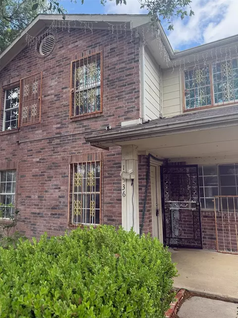 10536 Blackjack Oaks Dr, Dallas, TX 75227