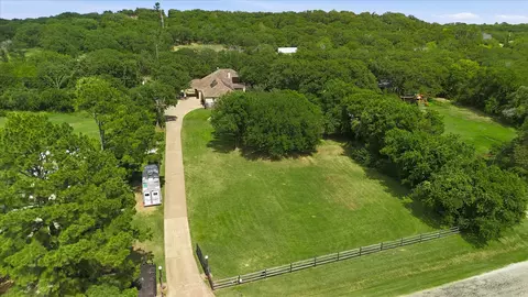 10308 Lisa Jean Dr, Crowley, TX 76036