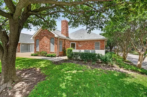 6120 Haley Ln, Fort Worth, TX 76132