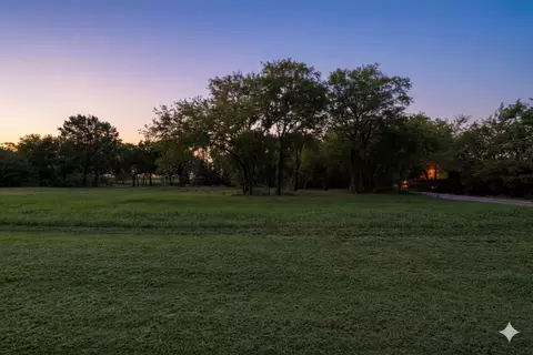 2524 Mountain Climb Rd, Sherman, TX 75092