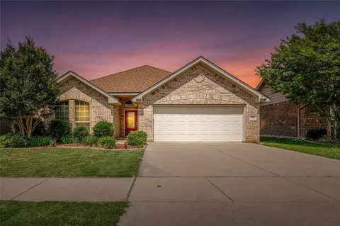 1408 Lauren Ln, Granbury, TX 76048