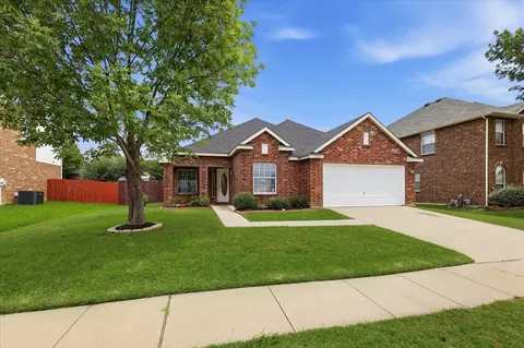 5217 Shiver Rd, Fort Worth, TX 76244