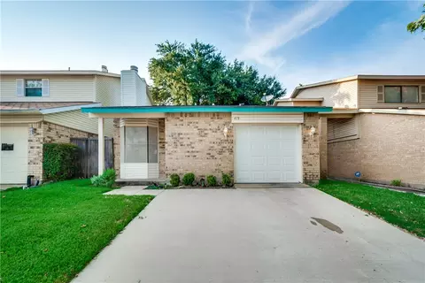 419 San Mateo Dr, Garland, TX 75043