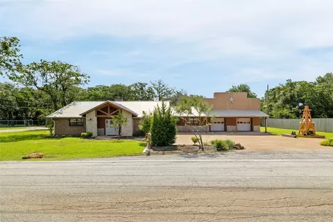 2445 Stadium Pl, Arlington, TX 76006