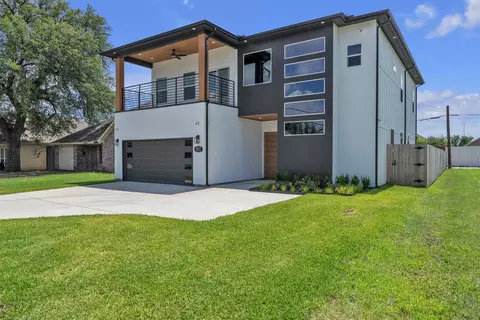 917 S Carroll Ave, Dallas, TX 75223