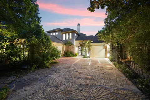 936 W Colorado Blvd, Dallas, TX 75208