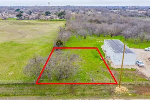 303 N Industrial Blvd, Crowley, TX 76036