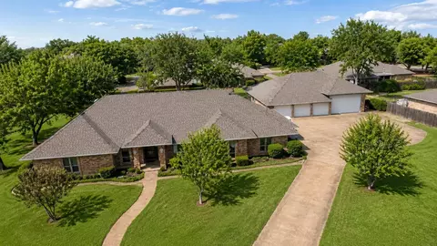 108 Heatherstone Cir, Kaufman, TX 75142