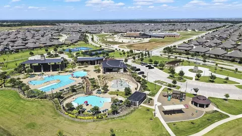 View/Area - 2817 Half Moon Rd, Aubrey, TX 76227 photo 3 of 4