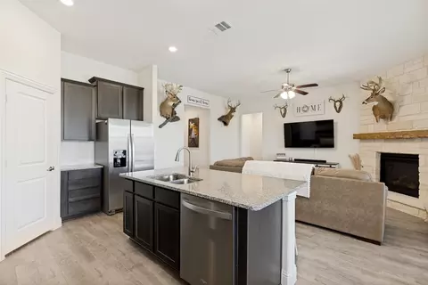 2817 Half Moon Rd, Aubrey, TX 76227