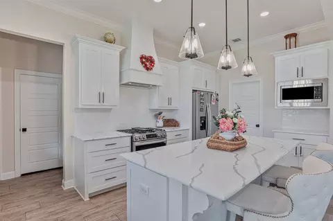 Kitchen - 507 Hazel Park, Gloster, LA 71030 photo 2 of 3