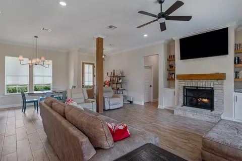 Living - 507 Hazel Park, Gloster, LA 71030 photo 1 of 1