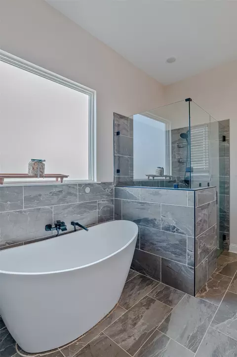 Bath - 507 Hazel Park, Gloster, LA 71030 photo 1 of 4