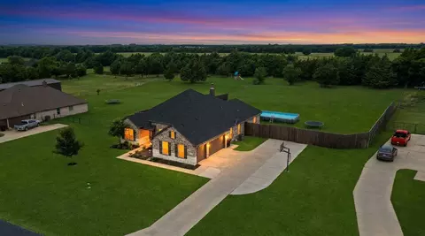 1089 Emilia Dr, Farmersville, TX 75442