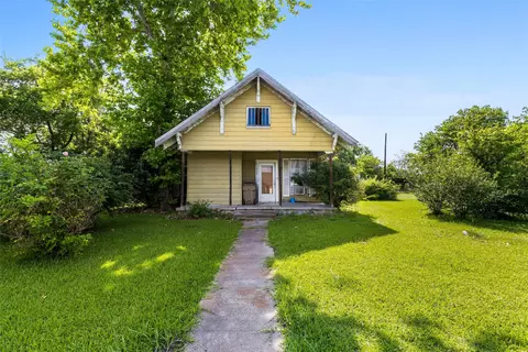 603 Gladys St, Lone Oak, TX 75453